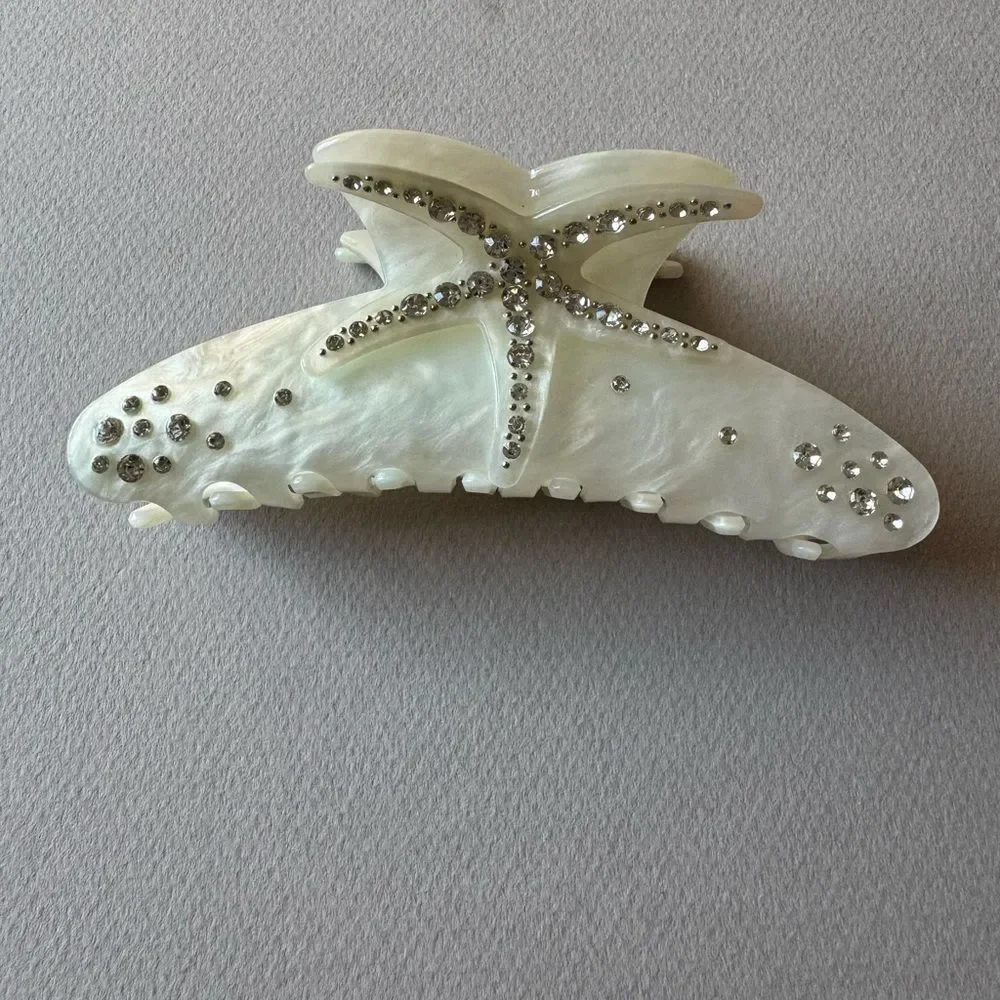 White Hair Clip with Rhinestone Starfish M539